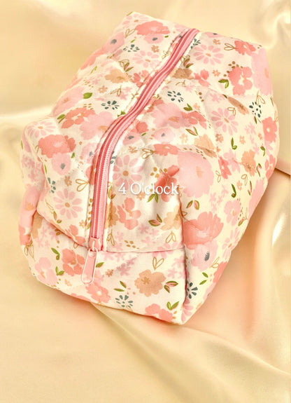 🎀 17.Pinteresty Makeup Bag: Pink Flowers 🫧
