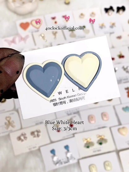🫰🏻Korean Earrings: Blue White Heart💙