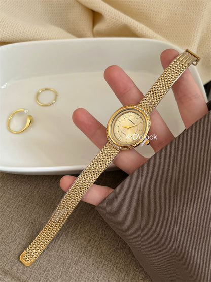 W18: DUKE NICLE Branded Wrist Watch (WITH BOX)
