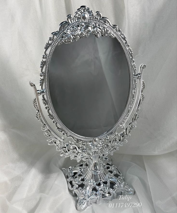 M29: Vintage Mirror: Vintage Oval: Silver