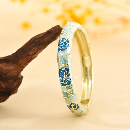 ✨🦢VC92: Vintage Victorian Enamel Bangles : Azure Mist  🌸🕯️