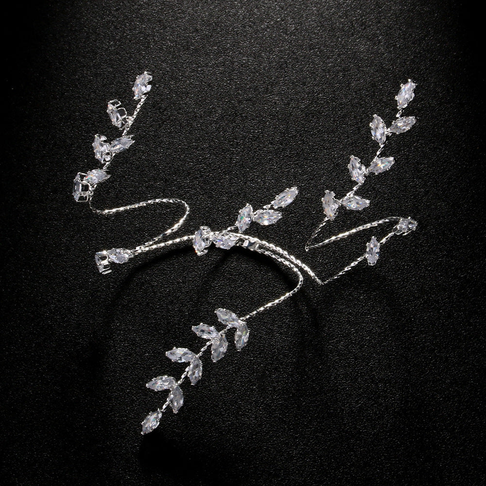 handacc01: Zircon Stone Hand Harness: Silver