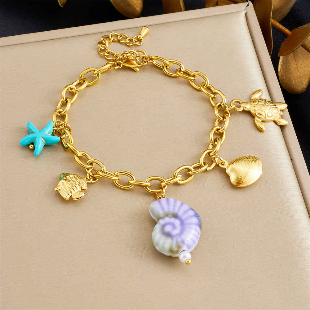 BN41: 18K Gold Plated Premium Stainless Steel Charm Bracelet