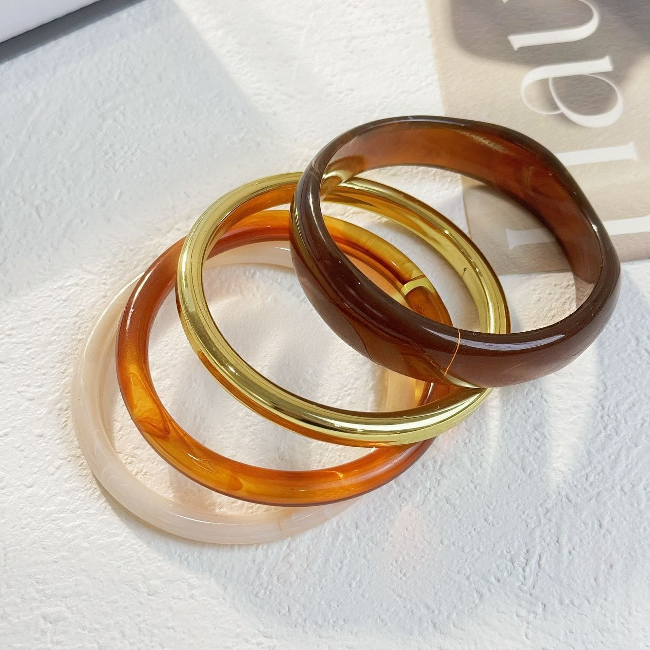 HC180: Trendy Resin Bangle Set (4pcs)