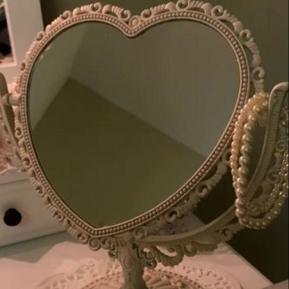 ✨🪞Vintage Mirrors: Heart Shape🪞✨