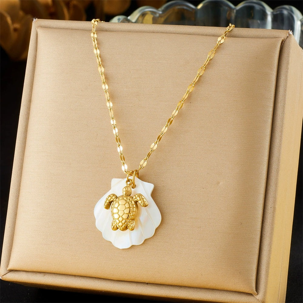 CN51: 18K Gold Plated Premium Stainless Steel Charm Necklace