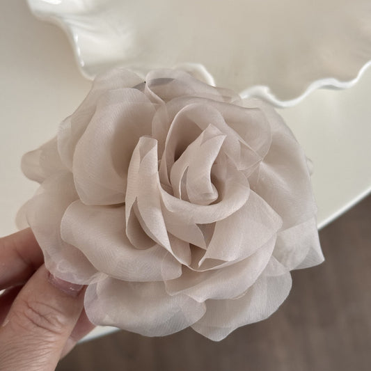 Pinteresty Mesh Rose Hairclaws: Beige