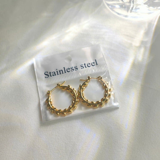 GE57: 18K Gold Plated Stainless Steel Ear Hoops