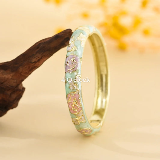✨🦢VC101: Vintage Victorian Enamel Bangles : Mint Aurora 🌸🕯️