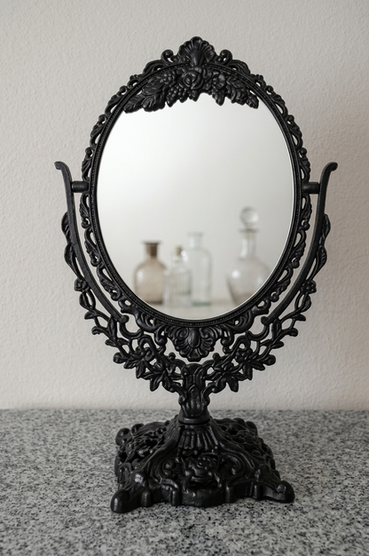 M25: Vintage Mirror: Vintage Oval: Black