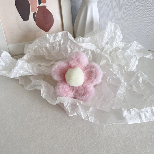 Plushy Flower Hairclaws: Light Pink