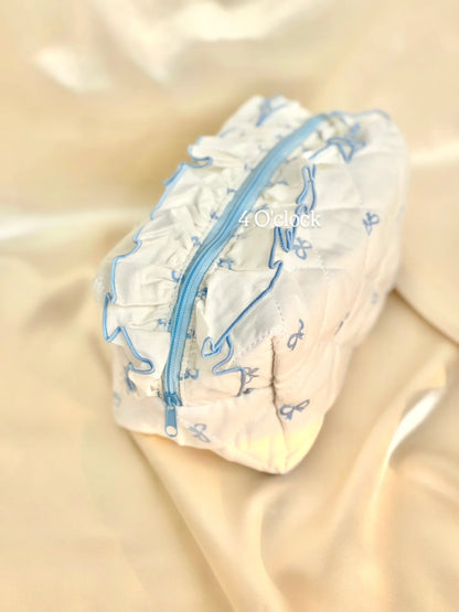 🎀11. Pinteresty Makeup Bag: Blue Bow (1pc)🫧