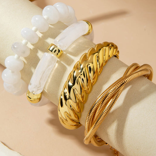 HC212: Trendy Metal Bangle Set: (Golden) (4 pcs)
