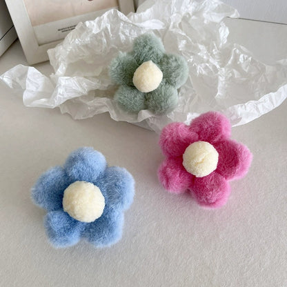 Plushy Flower Hairclaws: Pink