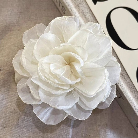 Mesh Camellia Hairclaws: White