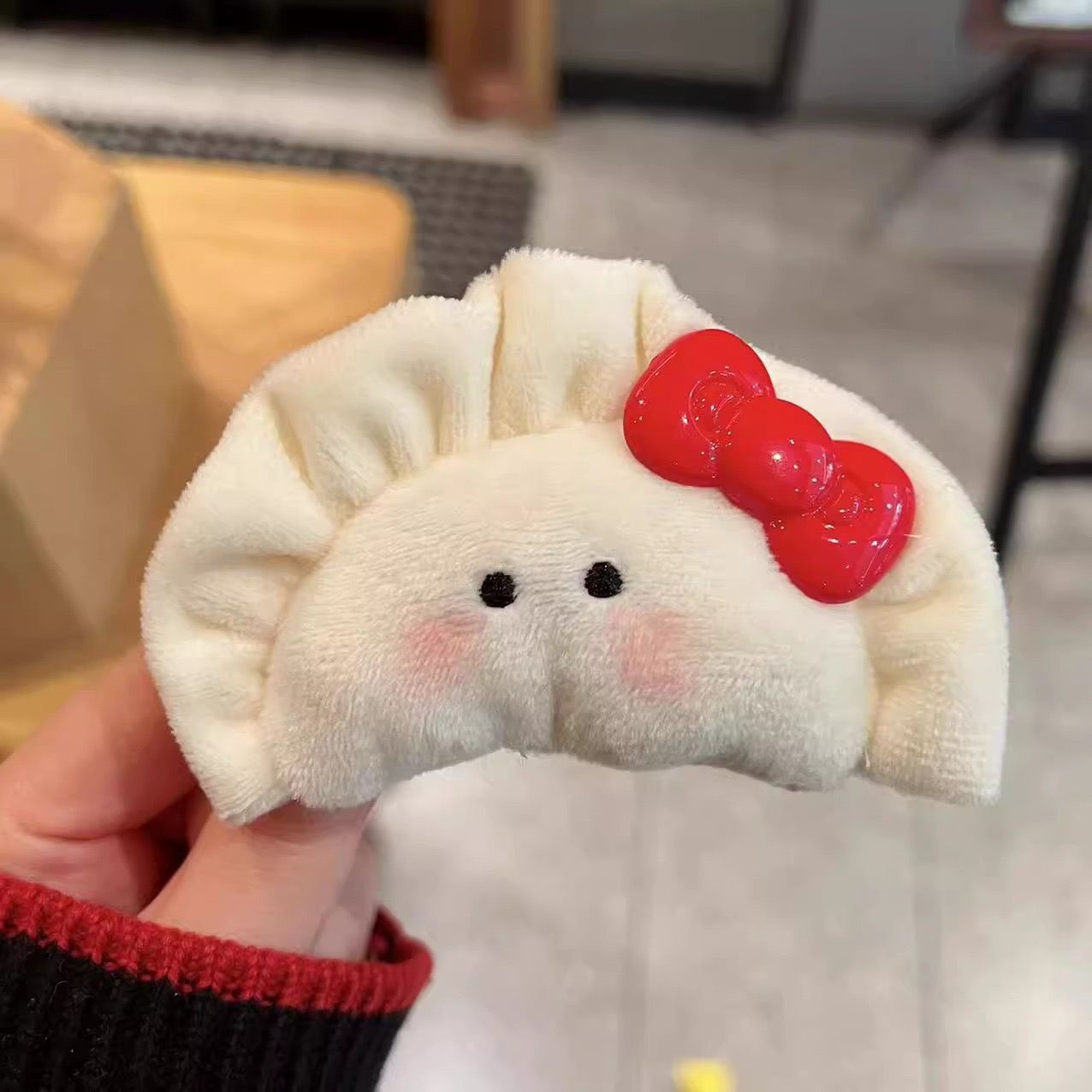Fluffy Bow Dumpling Sideclip