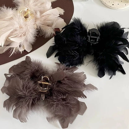 Cloud Feather Hairclaws: Off-white
