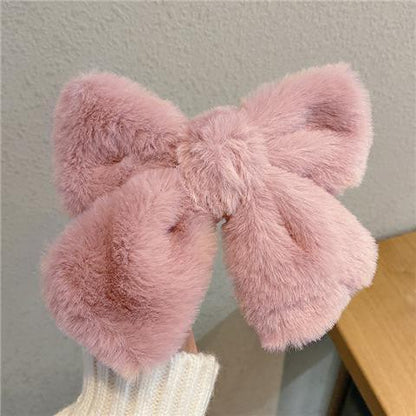 Plushy Bow Hairclips: Pink