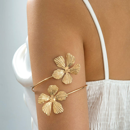 ARM42: Ocean-inspired Armcuffs