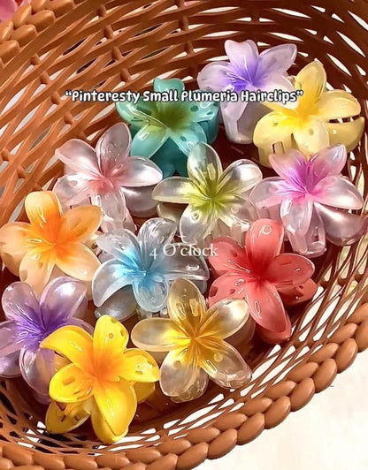 ✨Small Plumeria Hairclaws: Egg Yellow✨