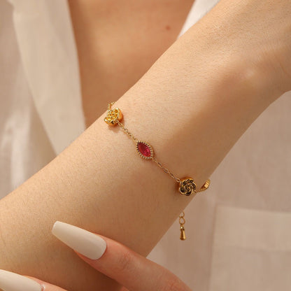 BN15: 18K Gold Plated Premium Stainless Steel Charm Bracelet