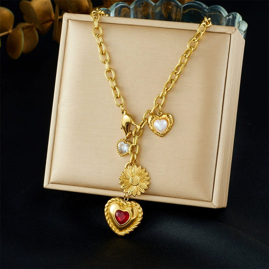 CN55: 18K Gold Plated Premium Stainless Steel Charm Necklace: Red Heart Daisy