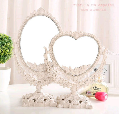 M01: Vintage Mirror: Vintage Heart Shape: Off-white