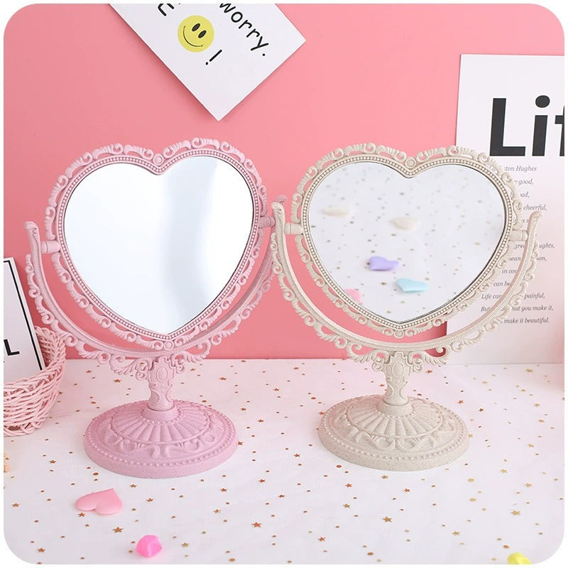 M05: Vintage Mirror: Vintage Heart Shape: Pink