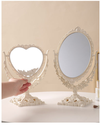 M01: Vintage Mirror: Vintage Heart Shape: Off-white
