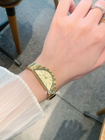 W38: MOBANGTUO Branded Wrist Watch (WITH BOX)