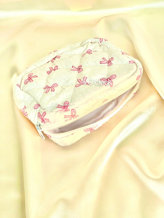 🎀9. Small Pinteresty Makeup Bag: Pink Bow🫧