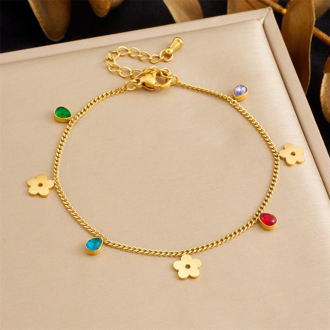 BN19: 18K Gold Plated Premium Stainless Steel Charm Bracelet