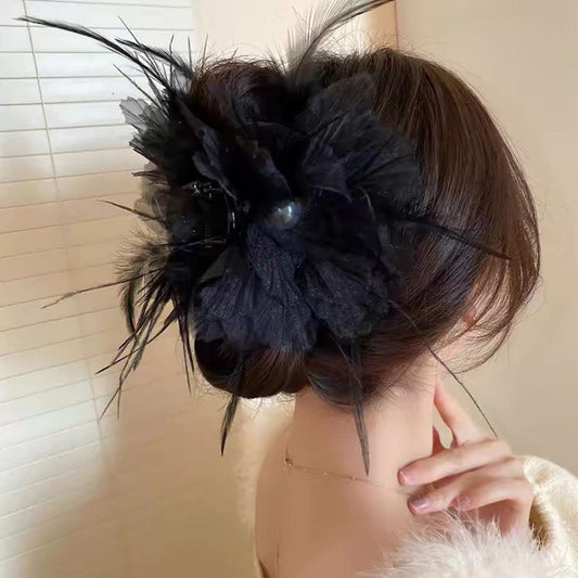 Angel Bloom Hairclaws: Black