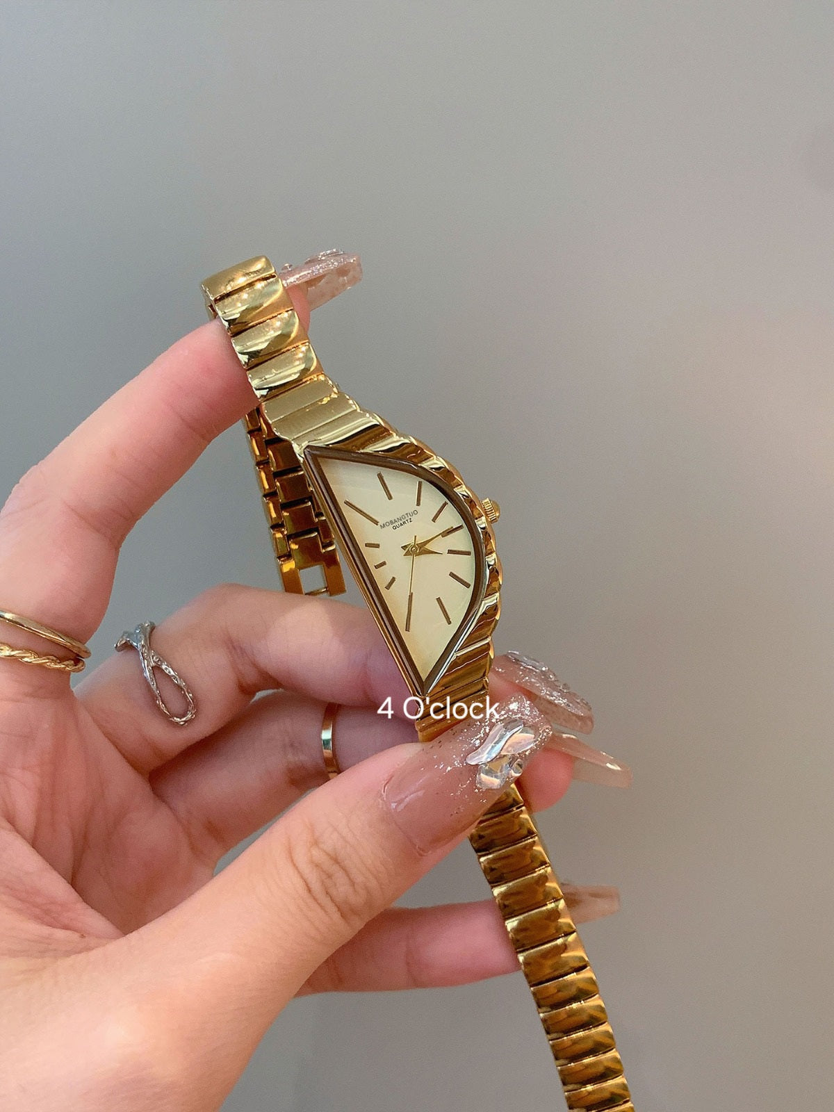W38: MOBANGTUO Branded Wrist Watch (WITH BOX)