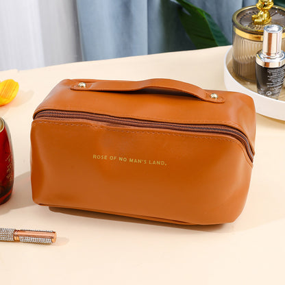 Makeup Bag: Brown