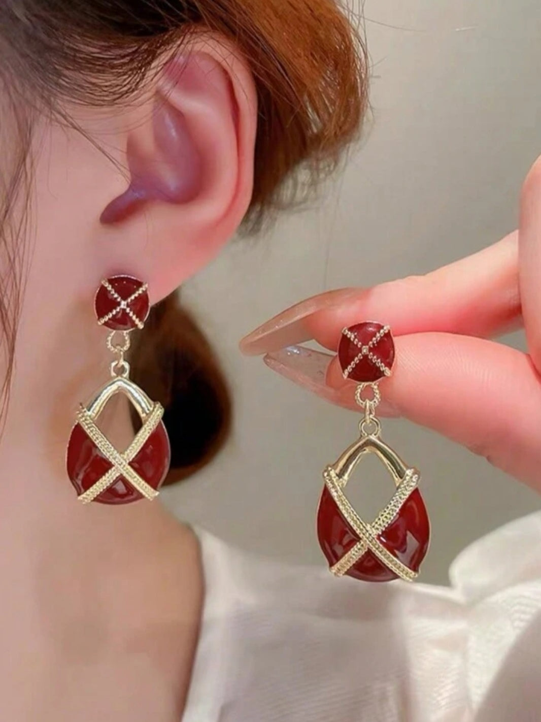 Vintage Earrings: Maroon Dainty