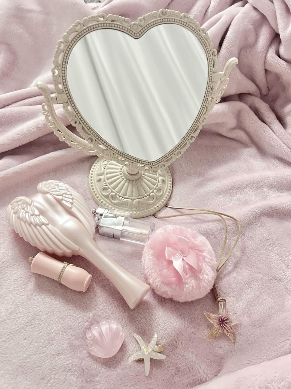 ✨🪞Vintage Mirrors: Heart Shape🪞✨