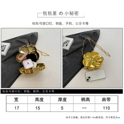 Flower Clutch: Golden