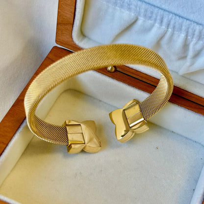 CB32: 18k Gold Plated Premium Stainless Steel Cuff Bangles