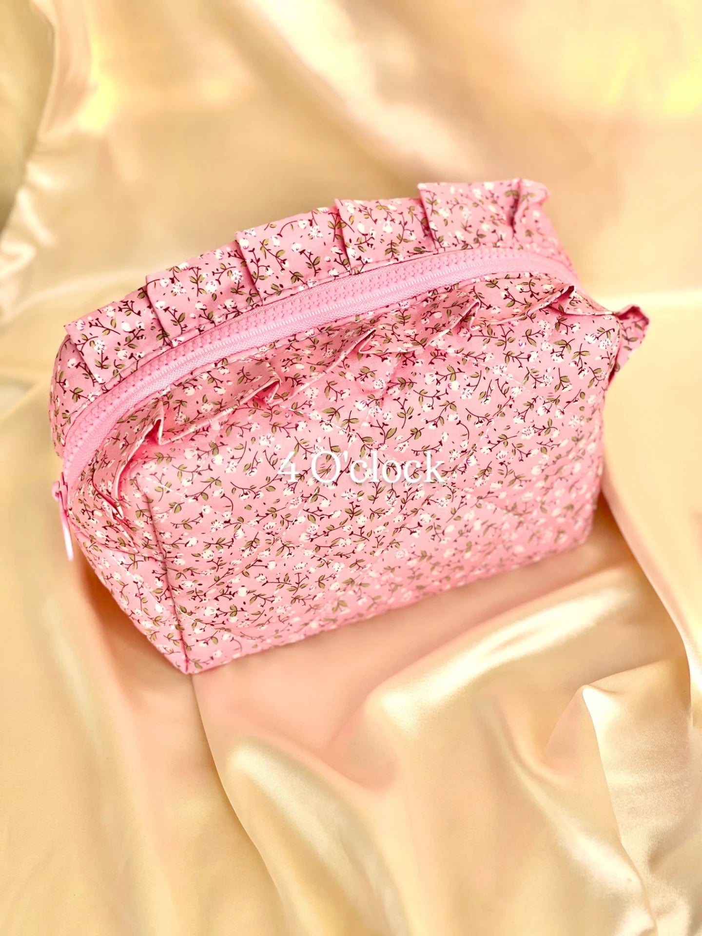 🎀 2. Pinteresty Makeup Bag: Rose Pink🫧