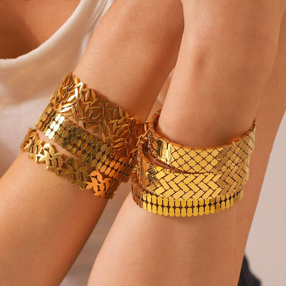 CB03: 18k Gold Plated Premium Stainless Steel Cuff Bangles