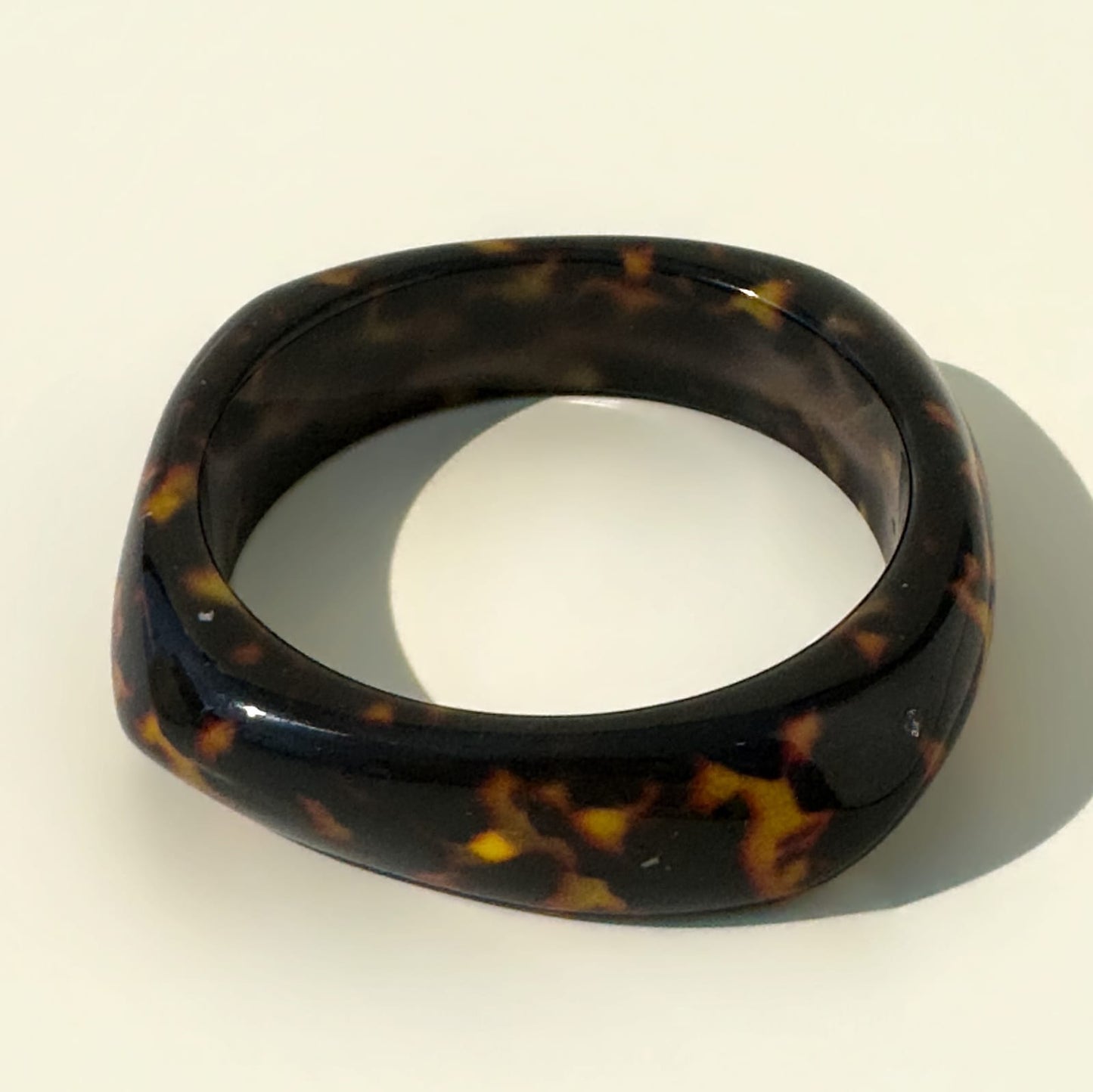 HC218: Trendy Resin Bangle: Tortoise