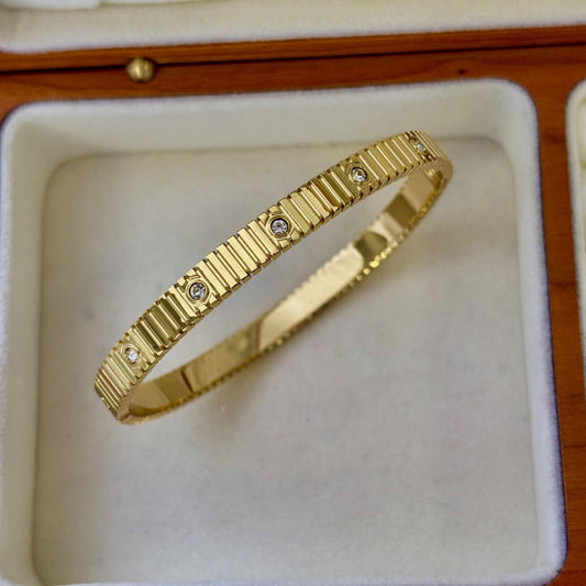 CB27: 18k Gold Plated Premium Stainless Steel Cuff Bangles