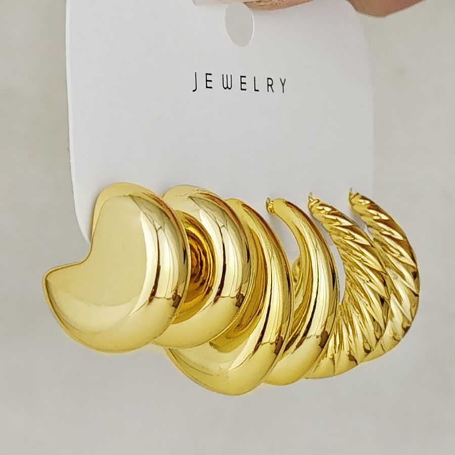 Golden Earrings sets: 14