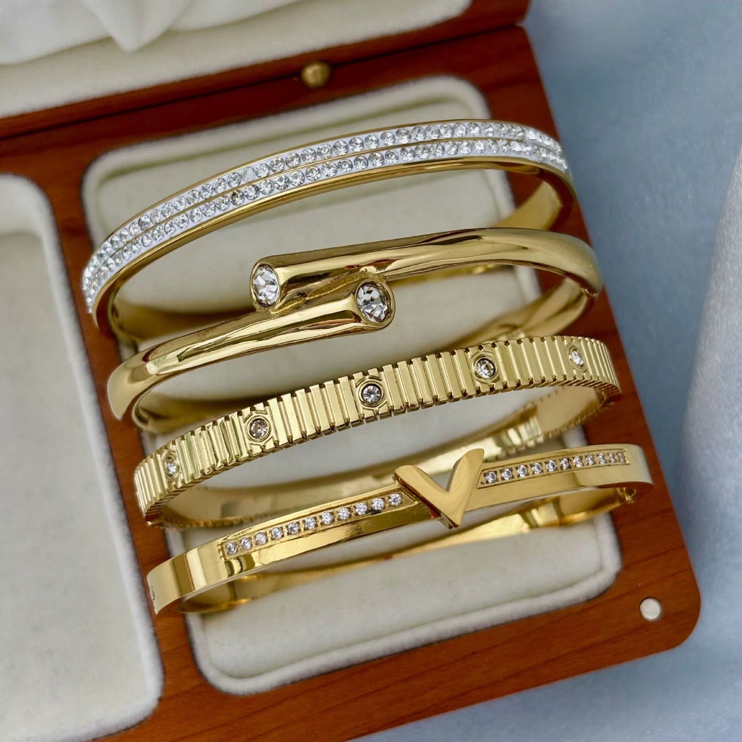 CB25: 18k Gold Plated Premium Stainless Steel Cuff Bangles