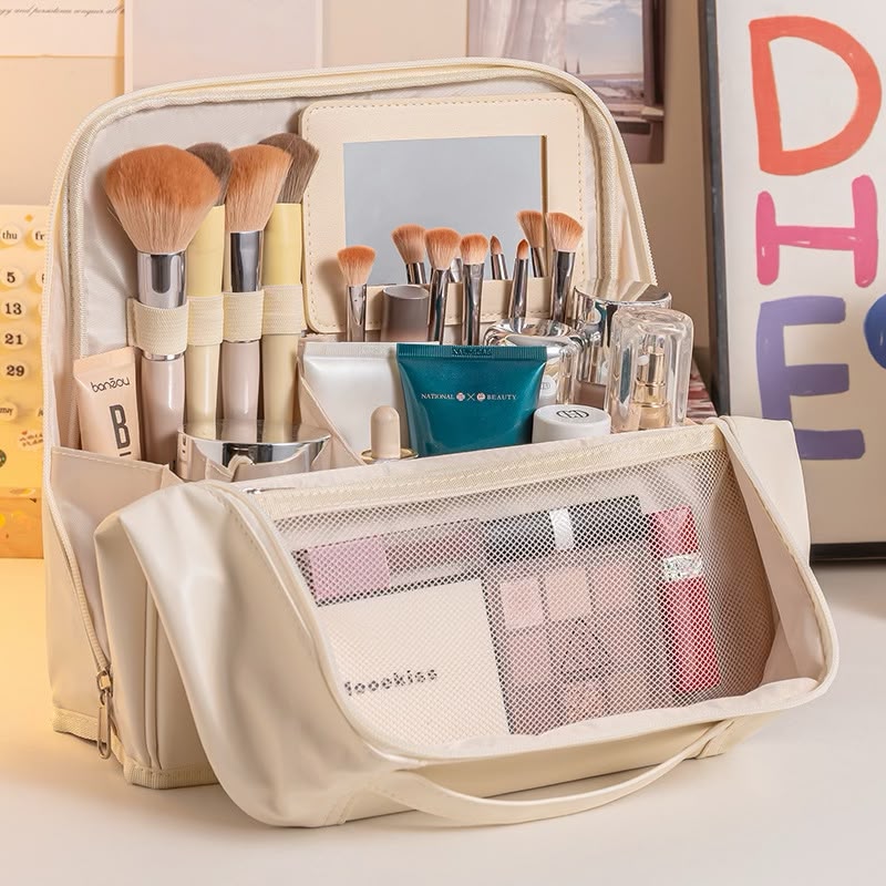OG41: Multi Compartment Makeup Bag: Pearl White