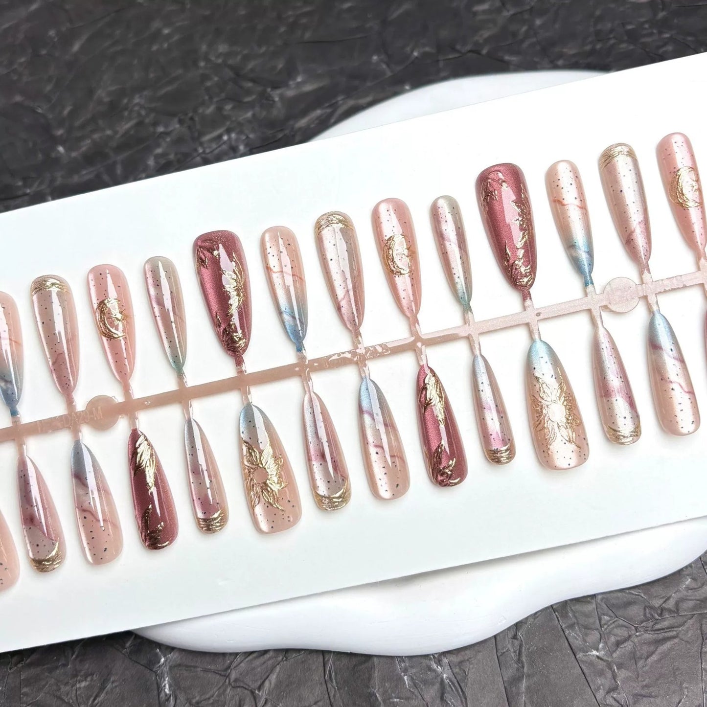 N22: Press On Nails: Precious Petals. Size M(10 Pcs) - With 12pcs FREE glue stickers.