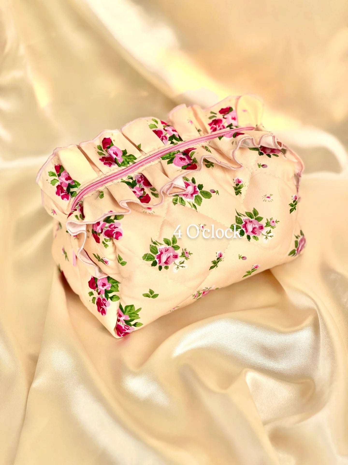 🎀 20.Pinteresty Makeup Bag: Yellow Lace 🫧