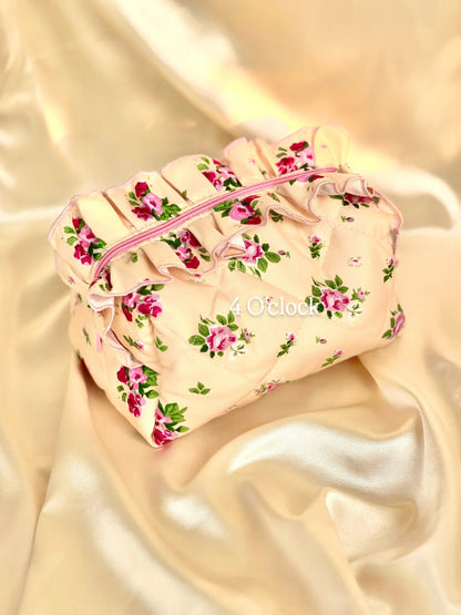 🎀 20.Pinteresty Makeup Bag: Yellow Lace 🫧