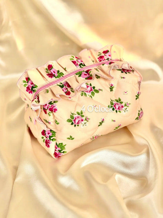 🎀 20.Pinteresty Makeup Bag: Yellow Lace 🫧